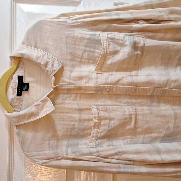 Sanctuary woman's blouse pastel camo long sleeve size 1X - Picture 3 of 5